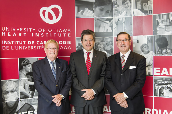 Les trois dirigeants de l'Institut de cardiologie d'Ottawa : (de gauche à droite) Wilbert Keon, MD, de 1976 à 2004; Thierry Mesana, MD, Ph. D., de 2014 à aujourd'hui; Robert Roberts, MD, de 2004 à 2014.